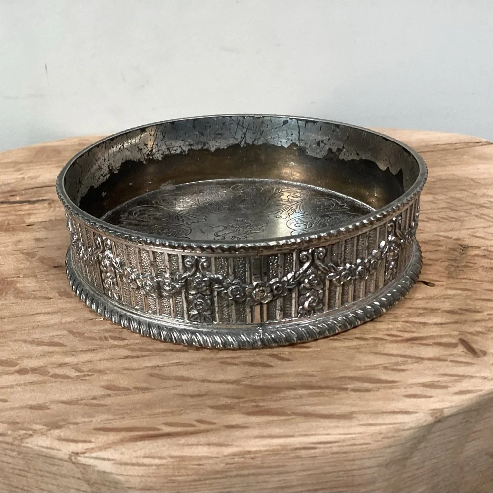 🔵 Vintage - Made In Japan - Silver Plate Wine Bottle Coaster - Candle Holder